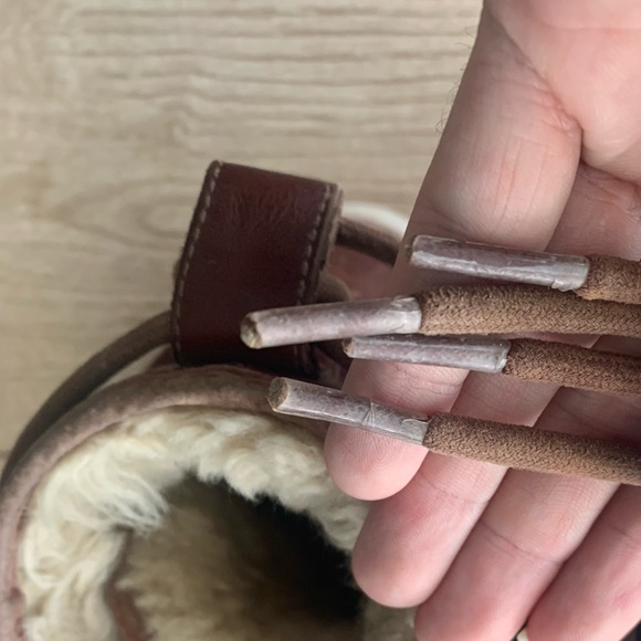 Rare UGG Cordovan Leather Hannen Boot with shearling liner - Picture 10 of 16